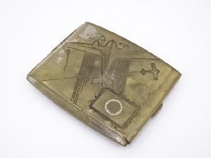 古物　「日の丸」戦闘機図真鍮煙草入